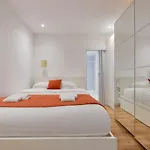 شقة Bright & Spacious In 15th *