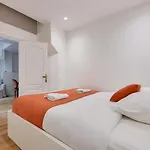 شقة Bright & Spacious In 15th باريس