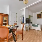 شقة Bright & Spacious In 15th باريس