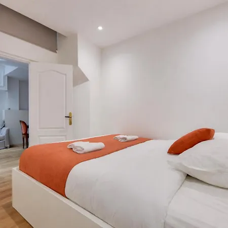 公寓 Bright & Spacious In 15th 巴黎
