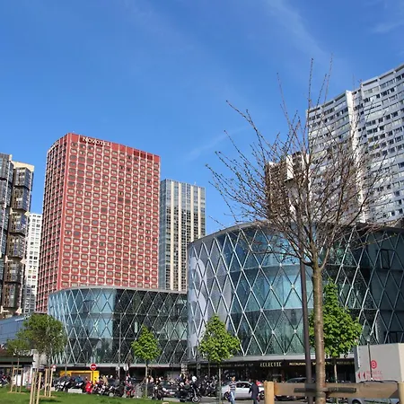 Bright & Spacious In 15th * 巴黎