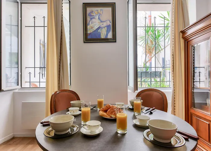 Apartament Bright & Spacious In 15th